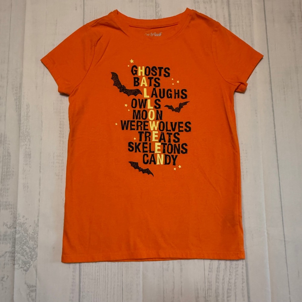 Cat & Jack Kids Orange Halloween Graphic T-Shirt Word Stack Bats Size S 6/6X